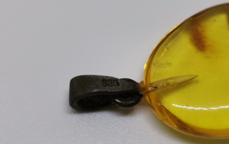 GÜMÜŞ APLİKLİ DAMLA KEHRİBAR KOLYE UCU