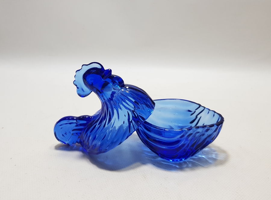 NADİR RENKTE HOROZ FİGÜRLÜ ANTİKA KAPAKLI ŞEKERLİK