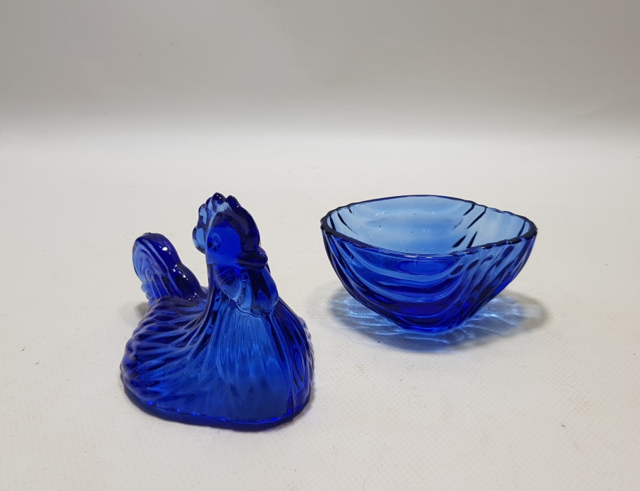 NADİR RENKTE HOROZ FİGÜRLÜ ANTİKA KAPAKLI ŞEKERLİK