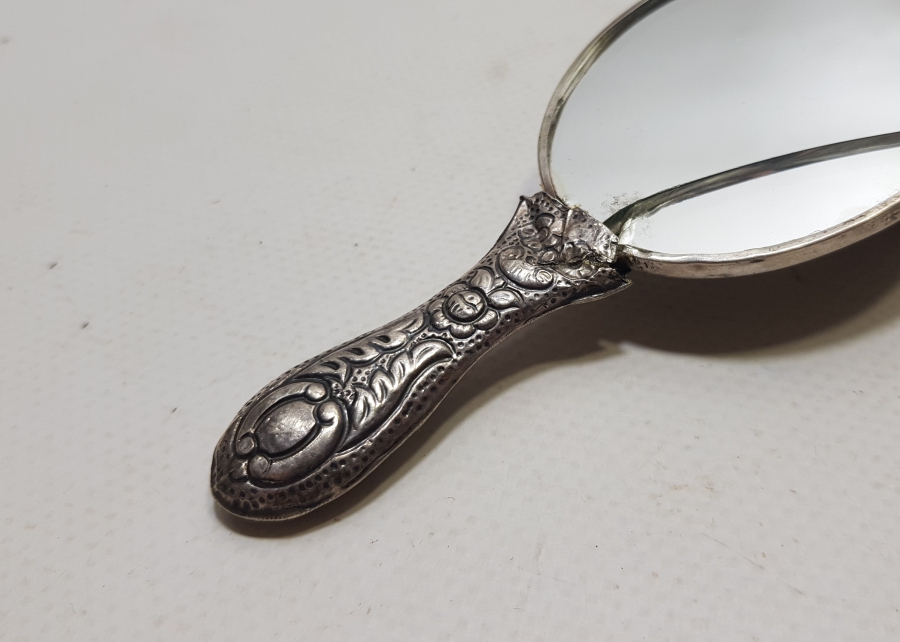 KABARTMA İŞÇİLİKLİ ANTİKA GÜMÜŞ EL AYNASI