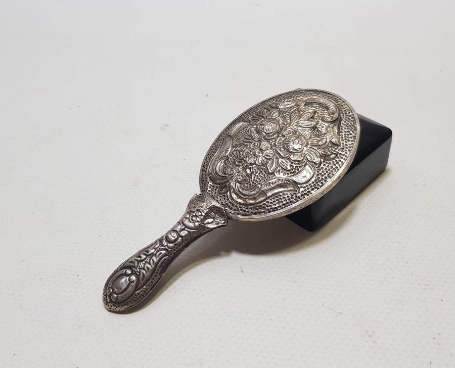 KABARTMA İŞÇİLİKLİ ANTİKA GÜMÜŞ EL AYNASI