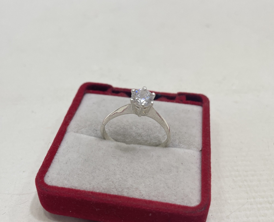 MARGAZİT TAŞLI TEKTAŞ MODEL GÜMÜŞ YÜZÜK