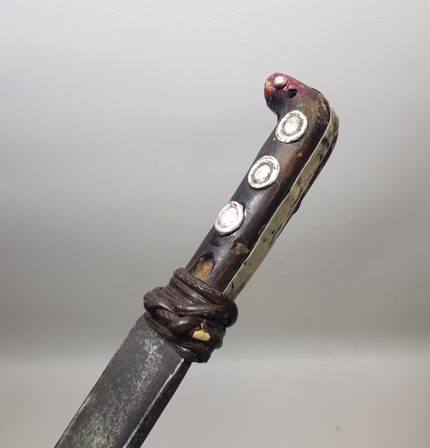 1800 BAŞLARI BOYNUZ SAPLI ÇELİĞİ TÜRK BURGUSU YENİÇERİ PALASI