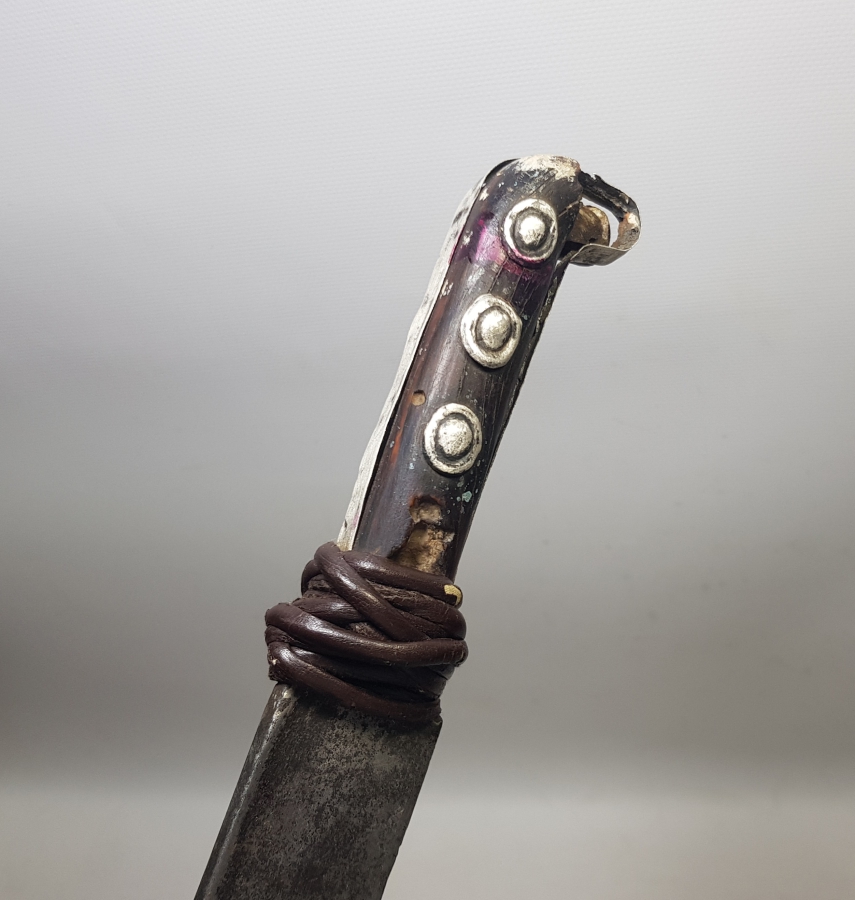 1800 BAŞLARI BOYNUZ SAPLI ÇELİĞİ TÜRK BURGUSU YENİÇERİ PALASI