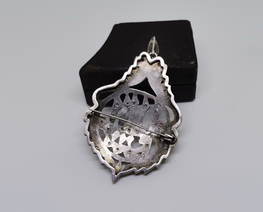 OSMANLI DÖNEMİ ÜZERİ OSMANLICA YAZILI ELMAS TAŞLI ARMUDİ SÜNNET KOLYESİ