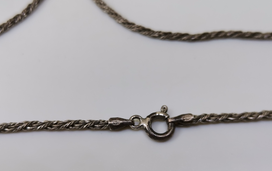 GÜMÜŞ ZİNCİRLİ VE DOĞAL TAŞLI ÖZEL YAPIM KOLYE