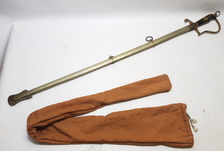 ORİJİNAL KORUMA KILIFINDA BOYNUZ SAPLI ANTİKA SUBAY KILICI