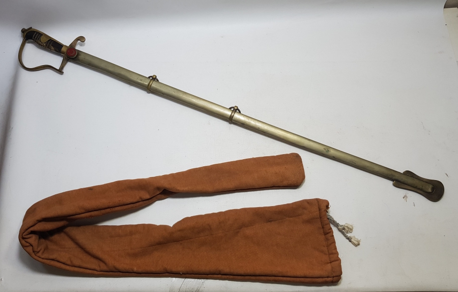 ORİJİNAL KORUMA KILIFINDA BOYNUZ SAPLI ANTİKA SUBAY KILICI