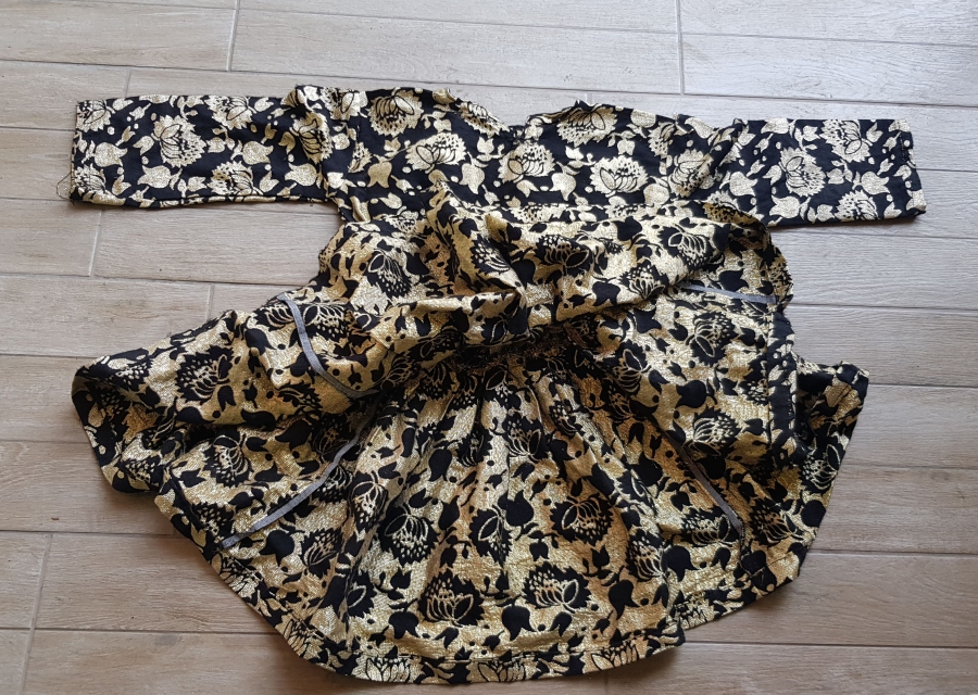 EL YAPIMI ANTİKA VİNTAGE ELBİSE