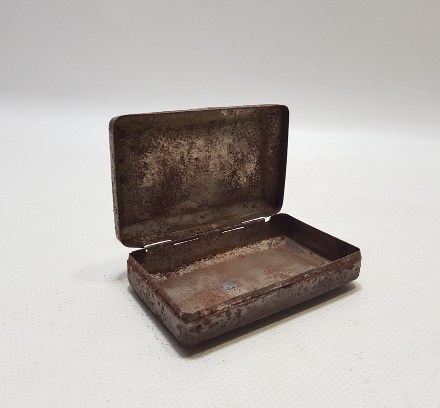 OSMANLI DÖNEMİ KALEM İŞÇİLİKLİ ASKERİ TÜTÜN TABAKASI