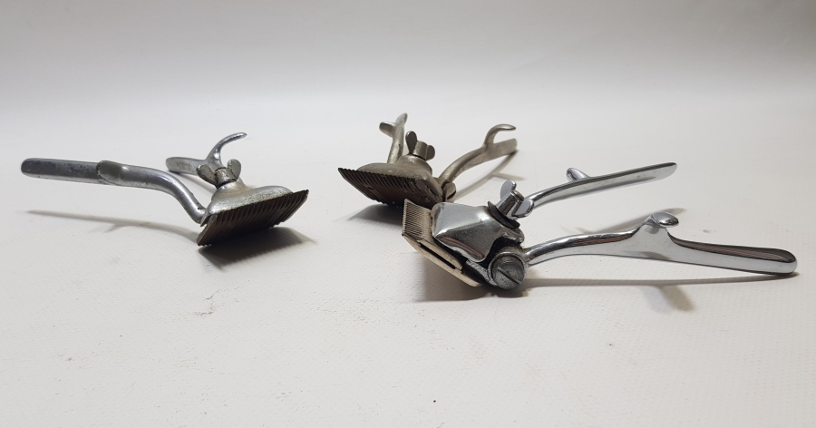 ANTİKA MANUEL TRAŞ MAKİNESİ LOTU