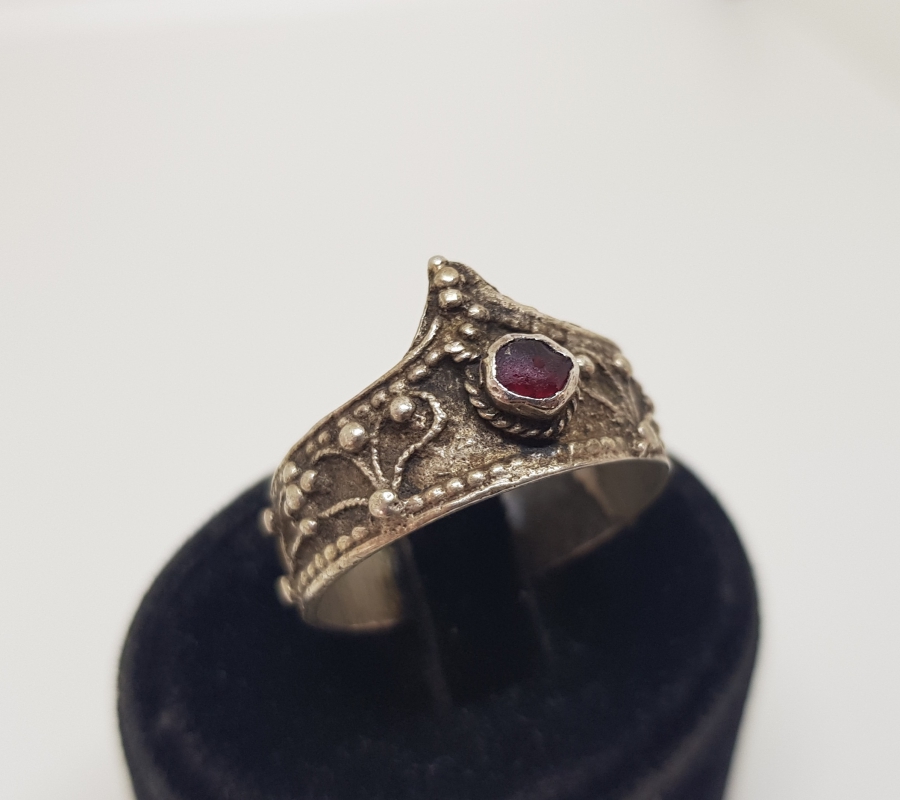 OSMANLI DÖNEMİ KABARTMA İŞÇİLİKLİ GÜMÜŞ ZİHGİR - OKÇU YÜZÜĞÜ