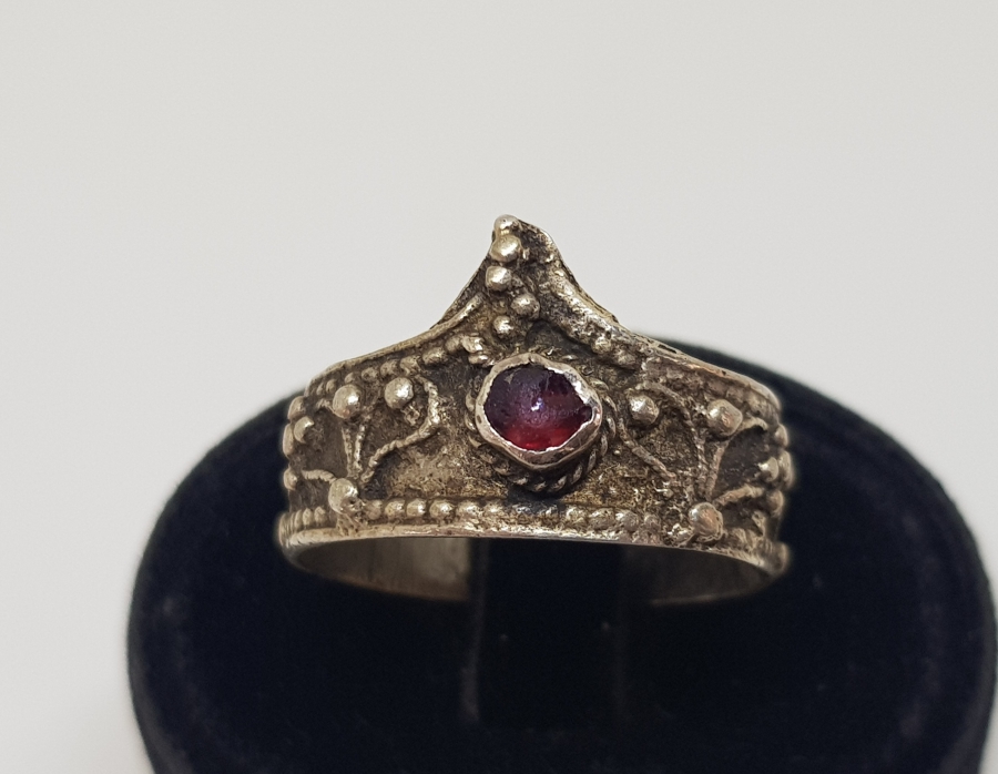 OSMANLI DÖNEMİ KABARTMA İŞÇİLİKLİ GÜMÜŞ ZİHGİR - OKÇU YÜZÜĞÜ