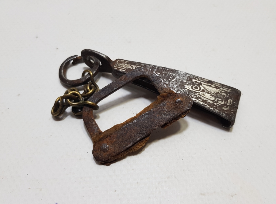 OSMANLI DÖNEMİ TUTMAÇLI KAVI İLE ÇOK NADİR SÜVARİ KAV ÇAKMAĞI