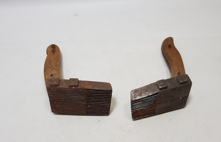 OSMANLI DÖNEMİ İKİ ADET EL YAPIMI HALI KİRKİTİ