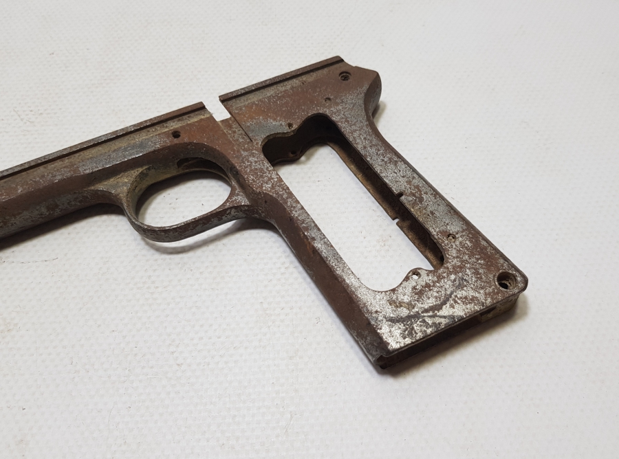 İKİ ADET ANTİKA TABANCA PARÇASI