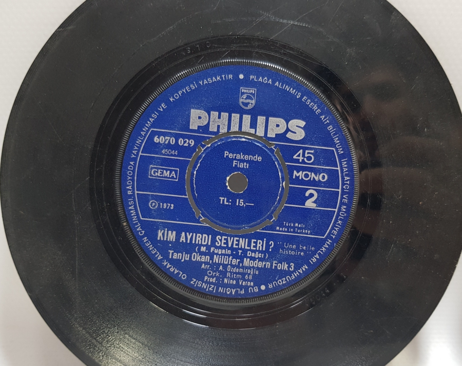 İKİ ADET ANTİKA 45LİK PLAK