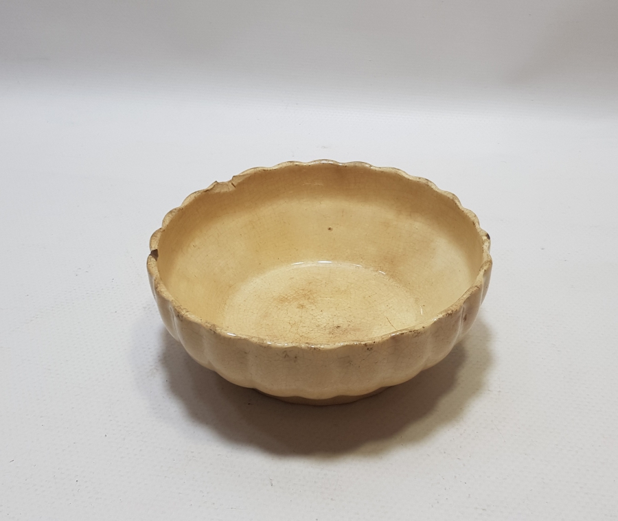 NADİR RENKTE OSMANLI DÖNEMİ BÜYÜK BOY LEVANTEN PORSELEN KASE