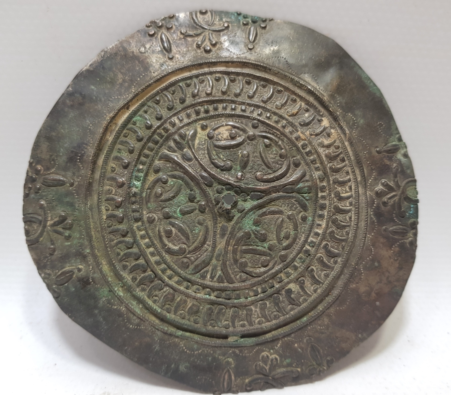 OSMANLI DÖNEMİ KALEM VE KABARTMA İŞÇİLİKLİ GELİN TEPELİĞİ