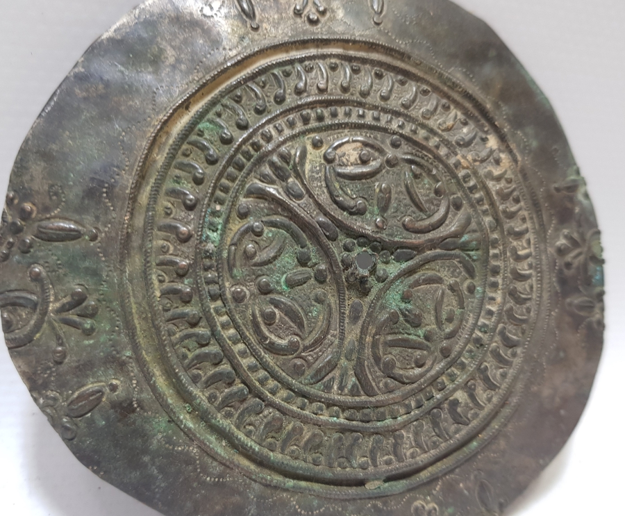 OSMANLI DÖNEMİ KALEM VE KABARTMA İŞÇİLİKLİ GELİN TEPELİĞİ