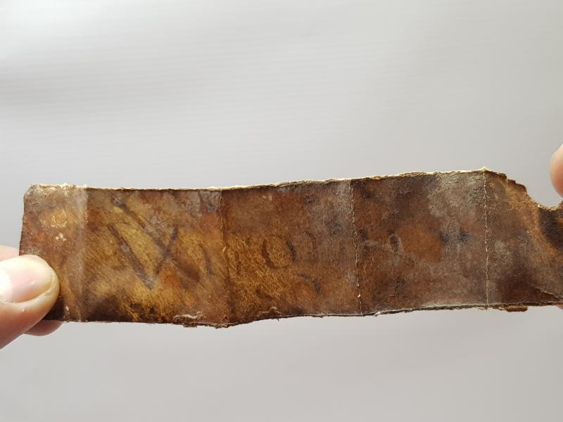 DERİ KILIFI İÇİNDE İBRANİCE EL YAZMA TILSIM DUASI BULUNAN ÇOK NADİR HAMAYIL