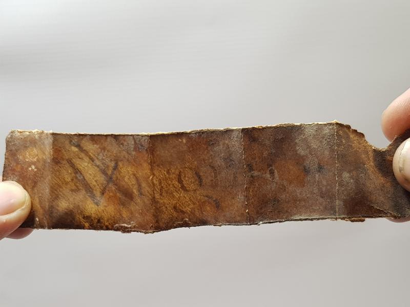 DERİ KILIFI İÇİNDE İBRANİCE EL YAZMA TILSIM DUASI BULUNAN ÇOK NADİR HAMAYIL