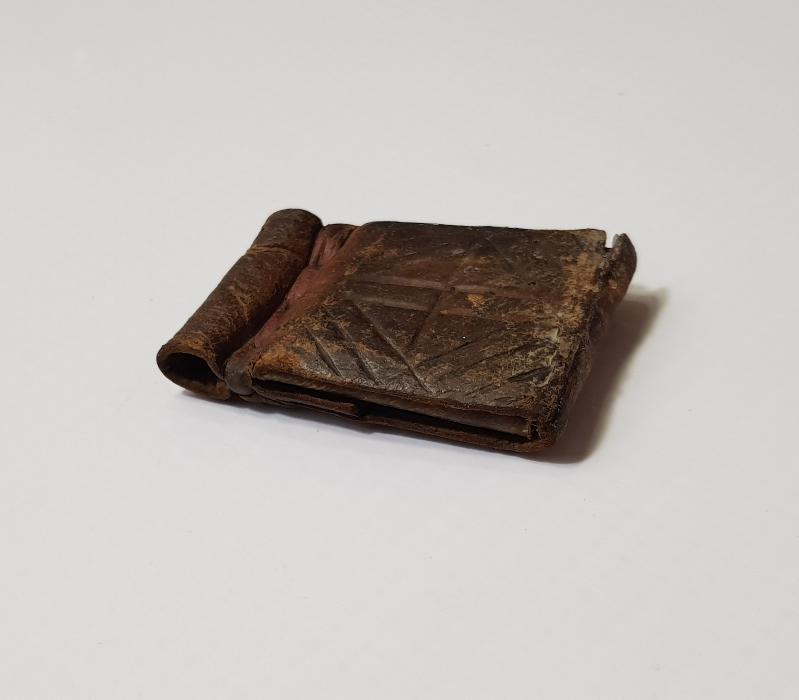 DERİ KILIFI İÇİNDE İBRANİCE EL YAZMA TILSIM DUASI BULUNAN ÇOK NADİR HAMAYIL