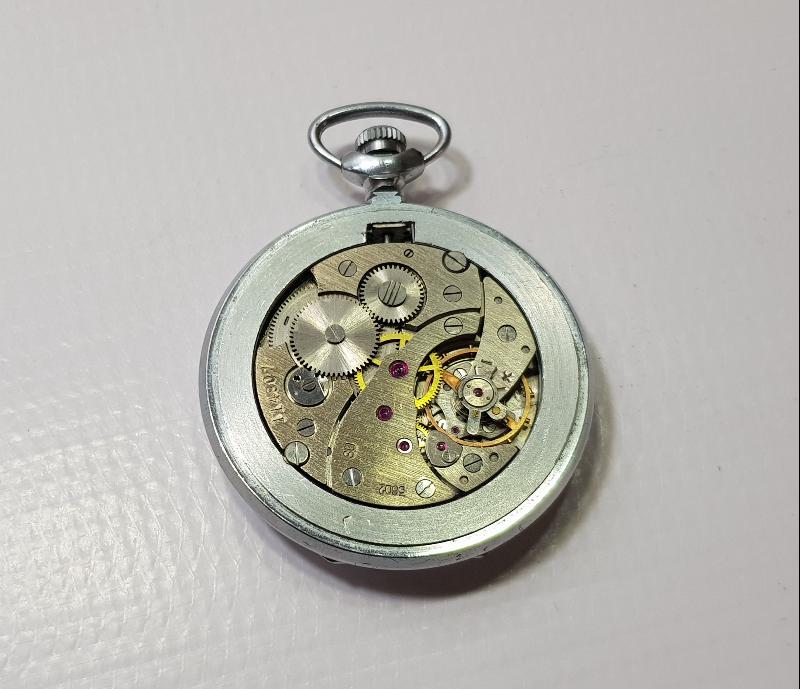 ANTİKA RUS YAPIMI GRAVÜRLÜ MOLNİA CEP SAATİ