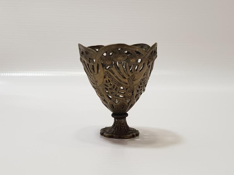 OSMANLI DÖNEMİ SÜLEYMANİYE İŞİ KIL TESTERE İŞÇİLİKLİ KAHVE FİNCANI ZARFI