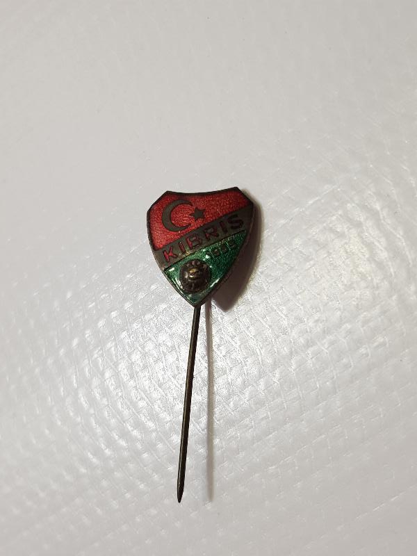 1955 KIBRIS YAZILI ÇOK NADİR ROZET