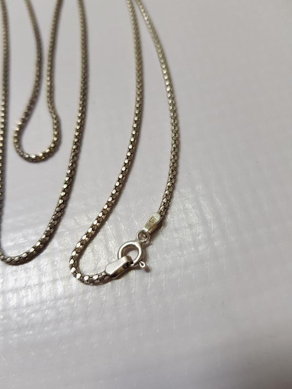 ÜZERİ YEŞİM VE AMETİST TAŞLI LALE FİGÜRLÜ GÜMÜŞ KOLYE