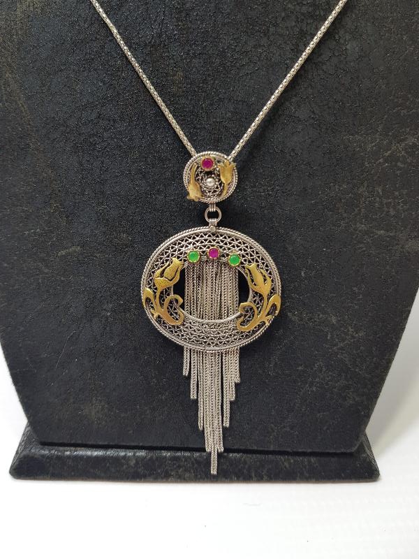 ÜZERİ YEŞİM VE AMETİST TAŞLI LALE FİGÜRLÜ GÜMÜŞ KOLYE