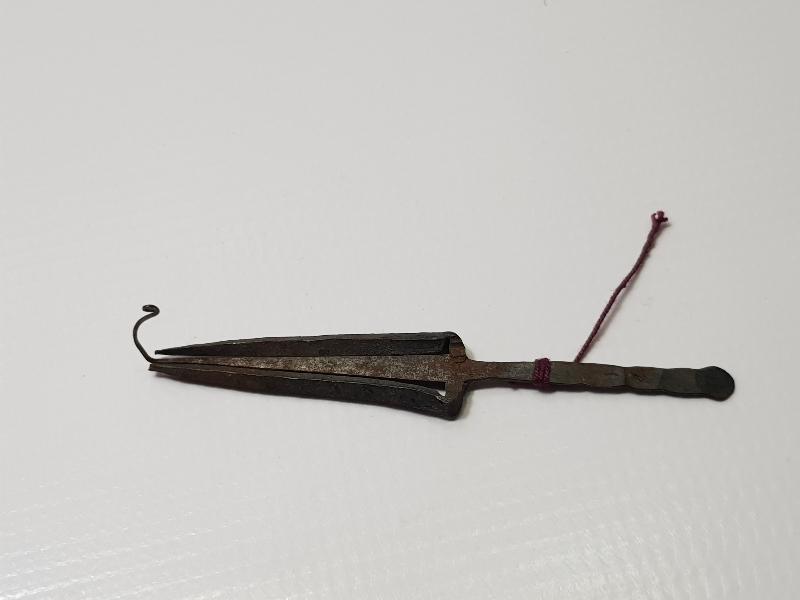 ŞAMAN KÜLTÜRÜ: ESKİ TÜRK MÜZİK ALETİ - GUBUZ - TEMİR KOMUZ