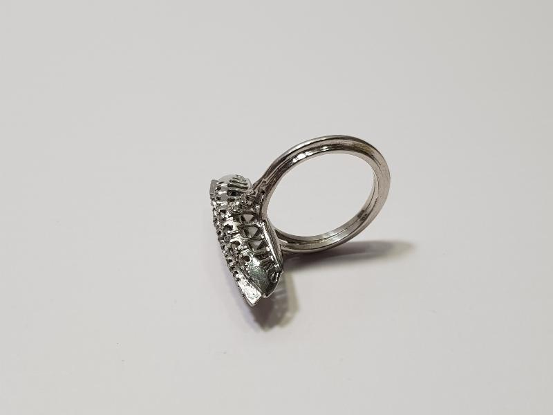 PIRLANTA TAŞLARLA SÜSLÜ ANTİKA MEKİK YÜZÜK