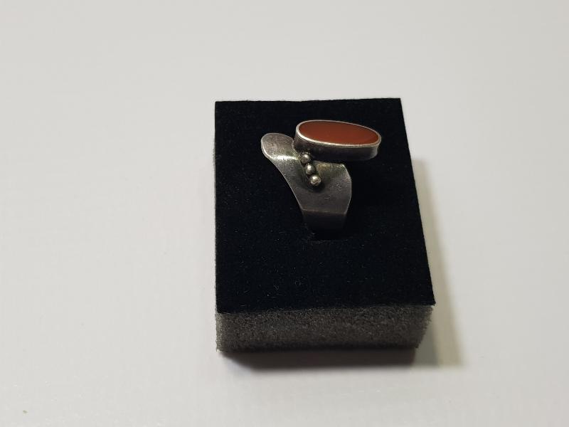 AKİK TAŞLI GÜMÜŞ YÜZÜK