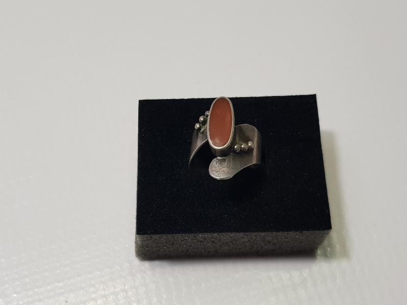 AKİK TAŞLI GÜMÜŞ YÜZÜK