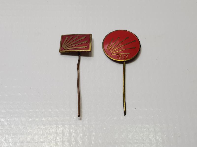 İKİ ADET ANTİKA CHP ROZET