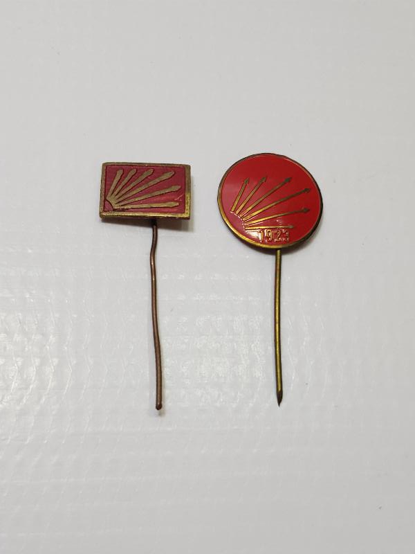 İKİ ADET ANTİKA CHP ROZET