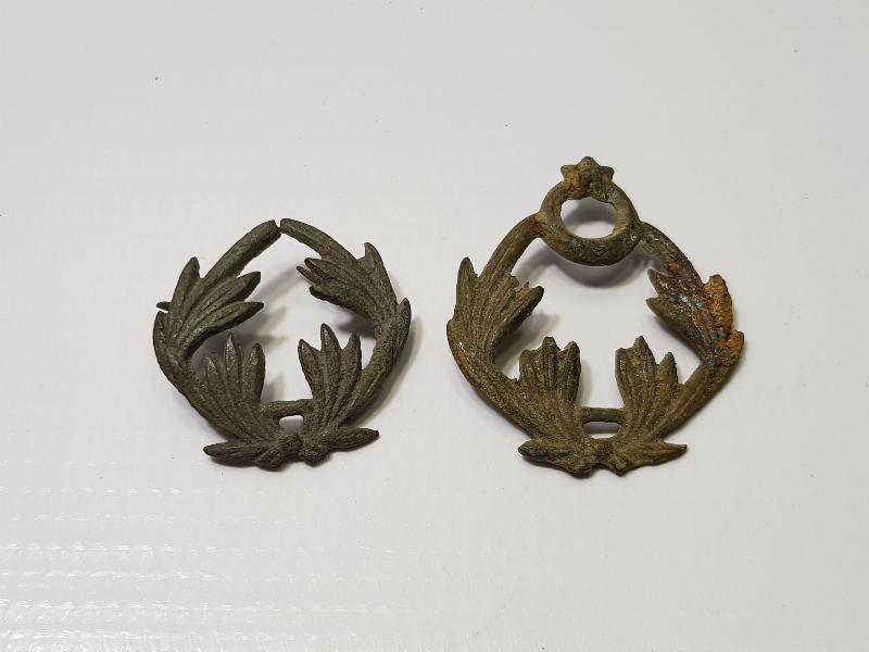 1. DÜNYA SAVAŞI DÖNEMİ İKİ ADET SUBAY ŞAPKA KOKARTI