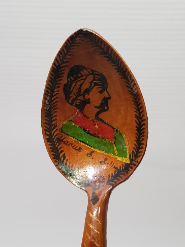 KÖK BOYALI YAVUZ SULTAN SELİM HAN RESİMLİ AHŞAP KAŞIK