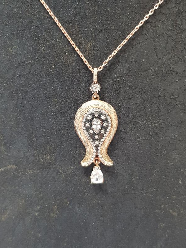 LALE FORMLU GÜMÜŞ KOLYE