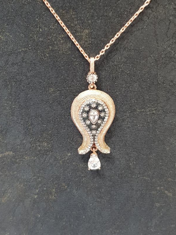 LALE FORMLU GÜMÜŞ KOLYE