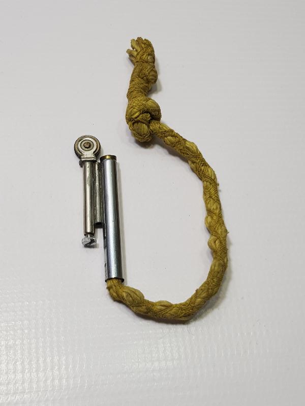 OSMANLI DÖNEMİ YÜKSEK KONDİSYONDA HALATLI SUBAY ÇAKMAĞI