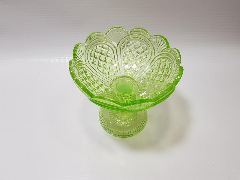 ANTİKA URANYUM CAM ŞEKERLİK