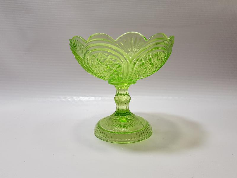 ANTİKA URANYUM CAM ŞEKERLİK