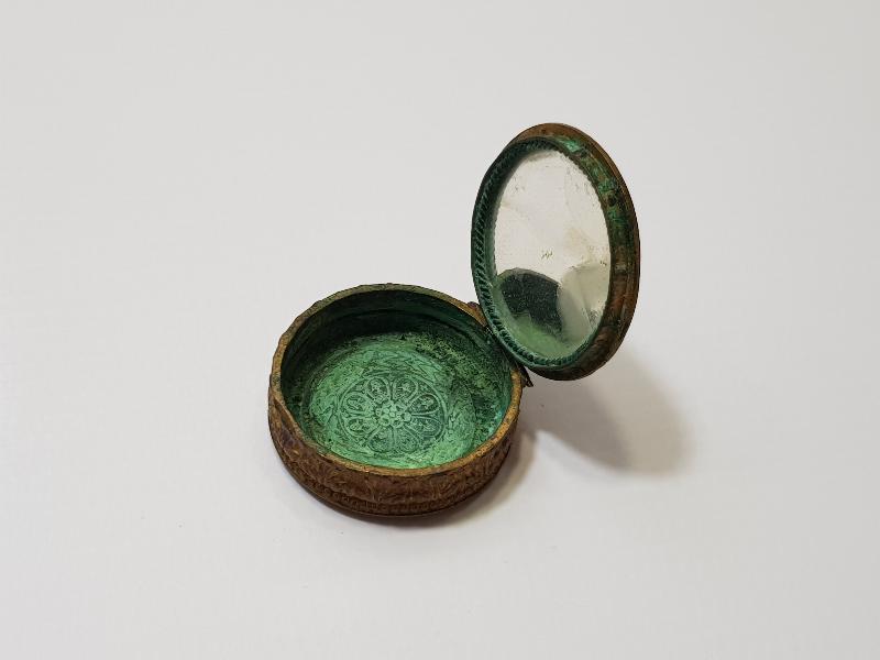 ANTİKA MİNELİ ENFİYE KUTUSU