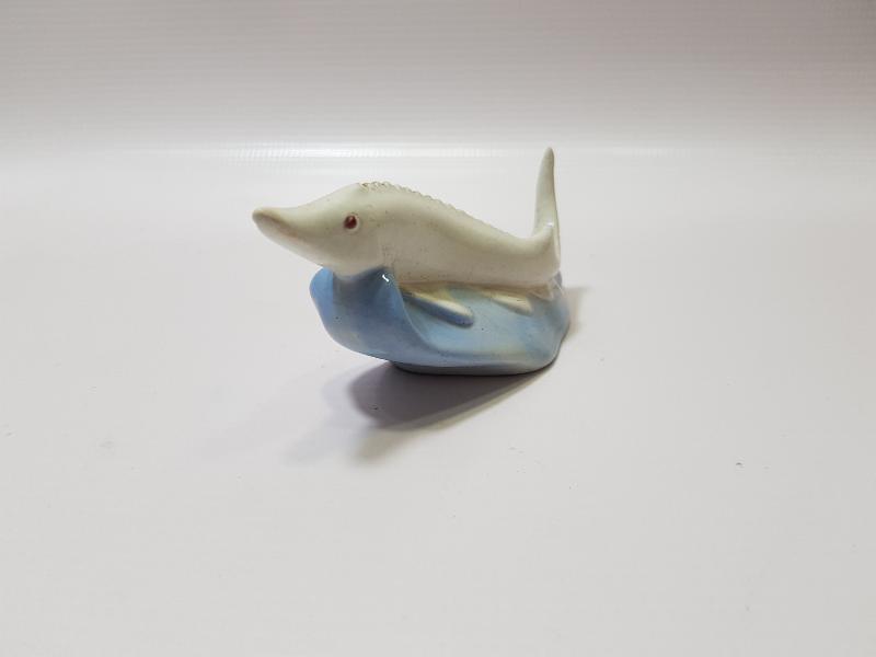 ANTİKA MERSİN BALIĞI FORMLU PORSELEN BİBLO