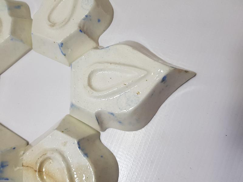 OSMANLI DÖNEMİ HİLMİ USTA DAMGALI KÜTAHYA SERAMİK KAHVALTILIK SETİ