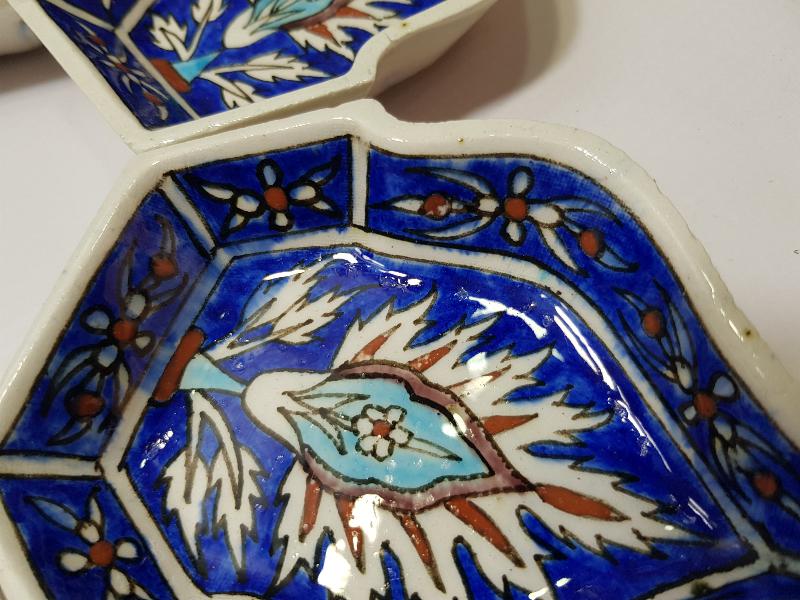 OSMANLI DÖNEMİ HİLMİ USTA DAMGALI KÜTAHYA SERAMİK KAHVALTILIK SETİ