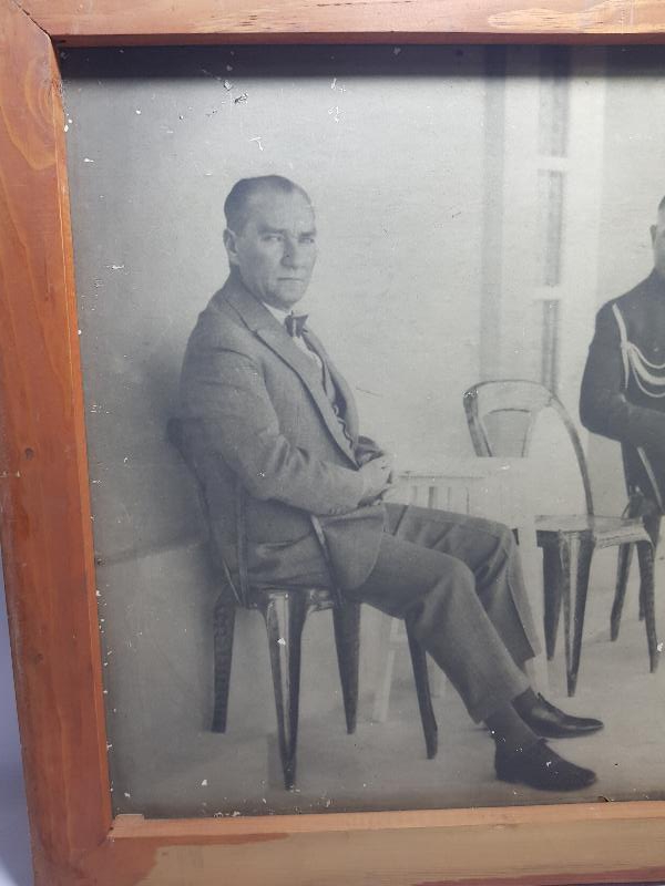 DEV BOY ATATÜRK FOTOĞRAFI